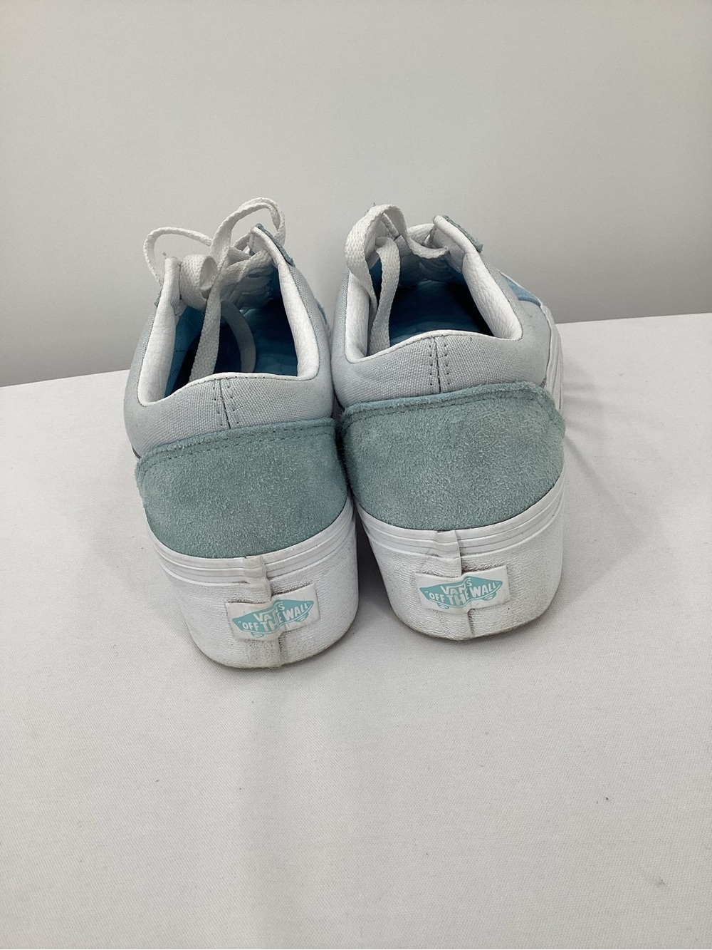 Vans Suede Platform Low-Top Sneakers in Light Blue - Picture 2 of 10